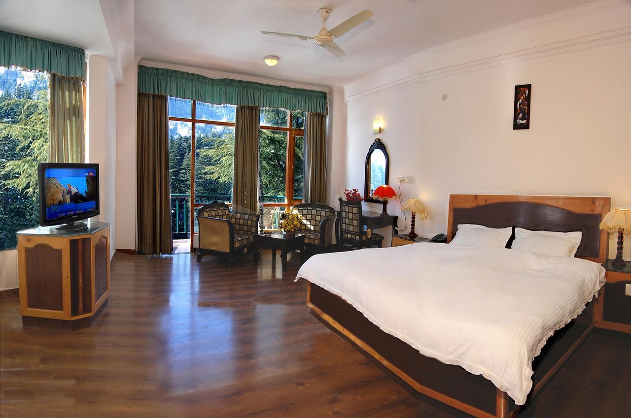 Lords Residency Hotel Manāli Buitenkant foto